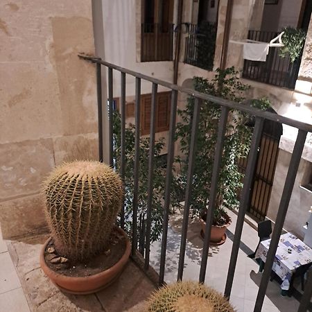 Вилла Syrakosia A Ortigia Сиракузы Экстерьер фото